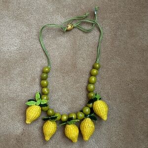Iraca fruta lemon necklace